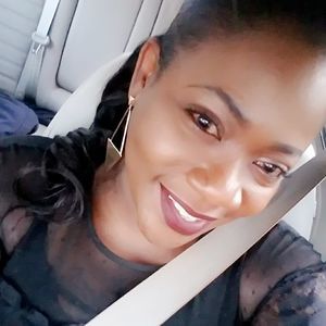 Meet your Posher, Rochelle